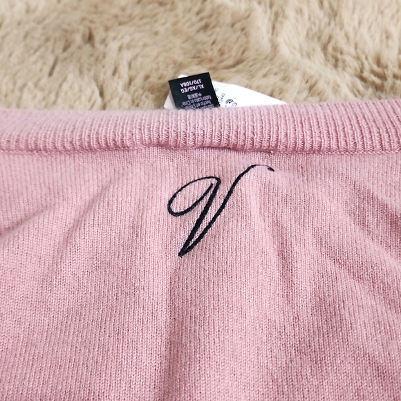 Victoria's Secret Cashmere cozy sweater - Picture 6 of 6